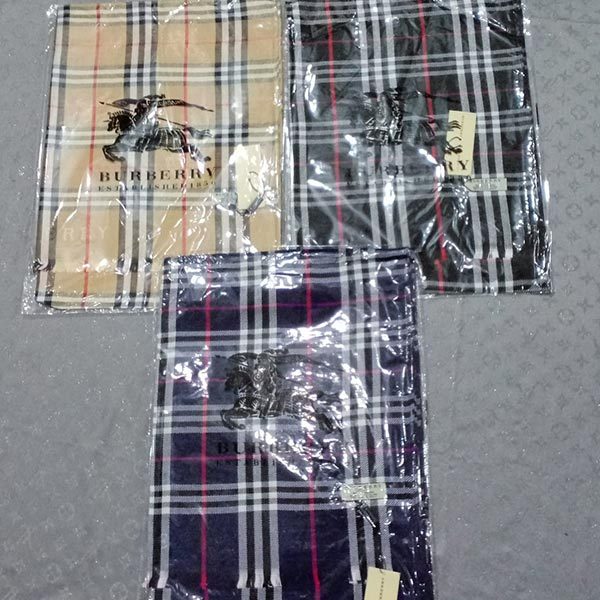 burberry-scarves